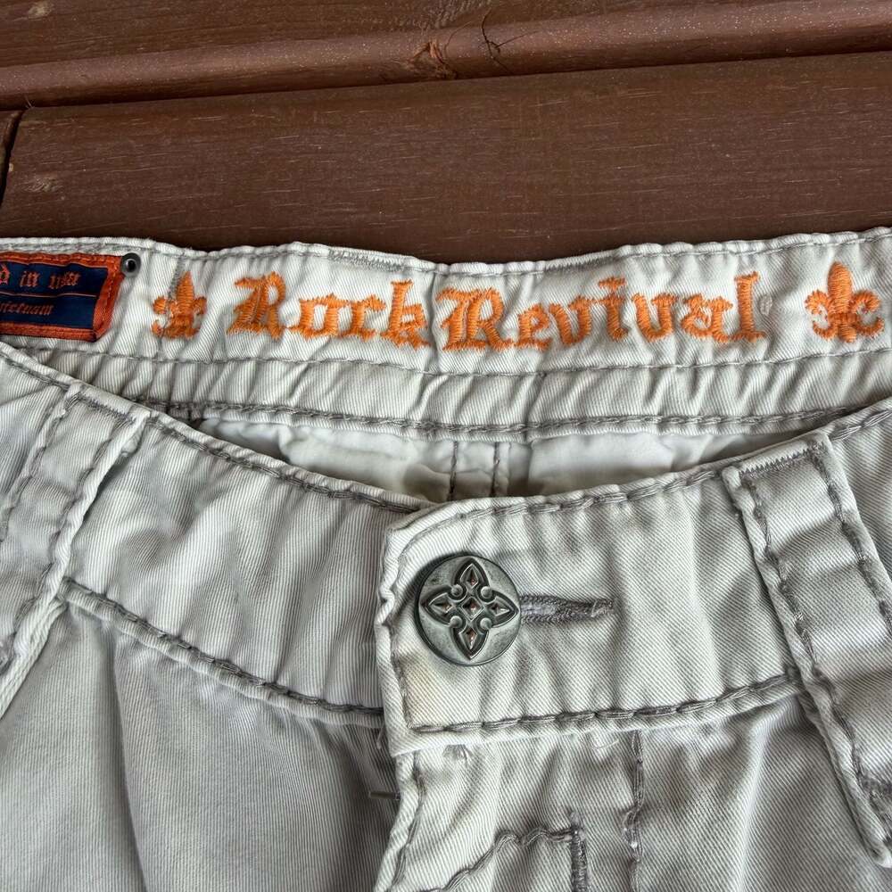 Y2K Style Rock Revival Classic Camo Cargo Shorts White Men's Size 36x23